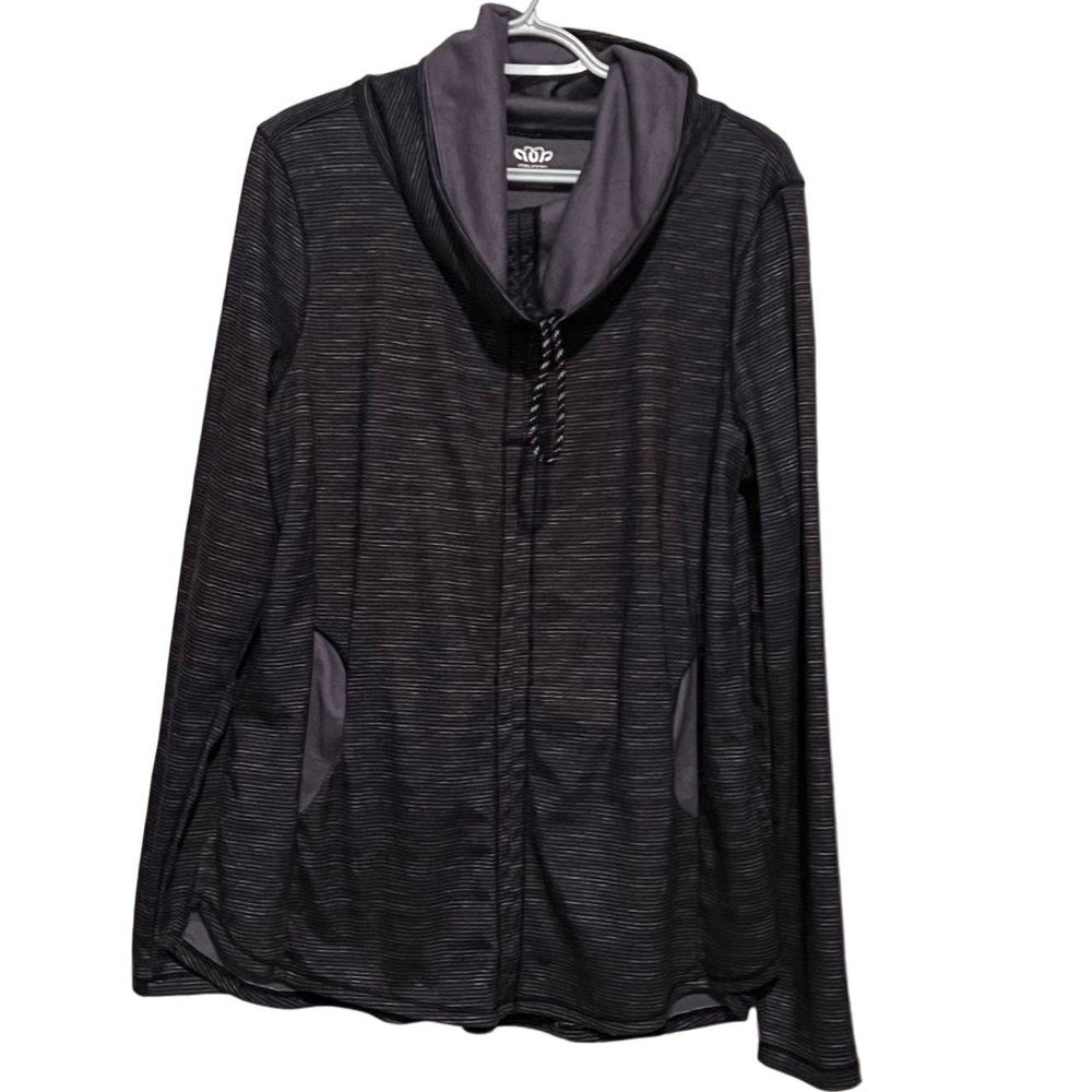 Maurices inMotion Women's Activewear Long Sleeve Gray Black‎ Pullover Size XL